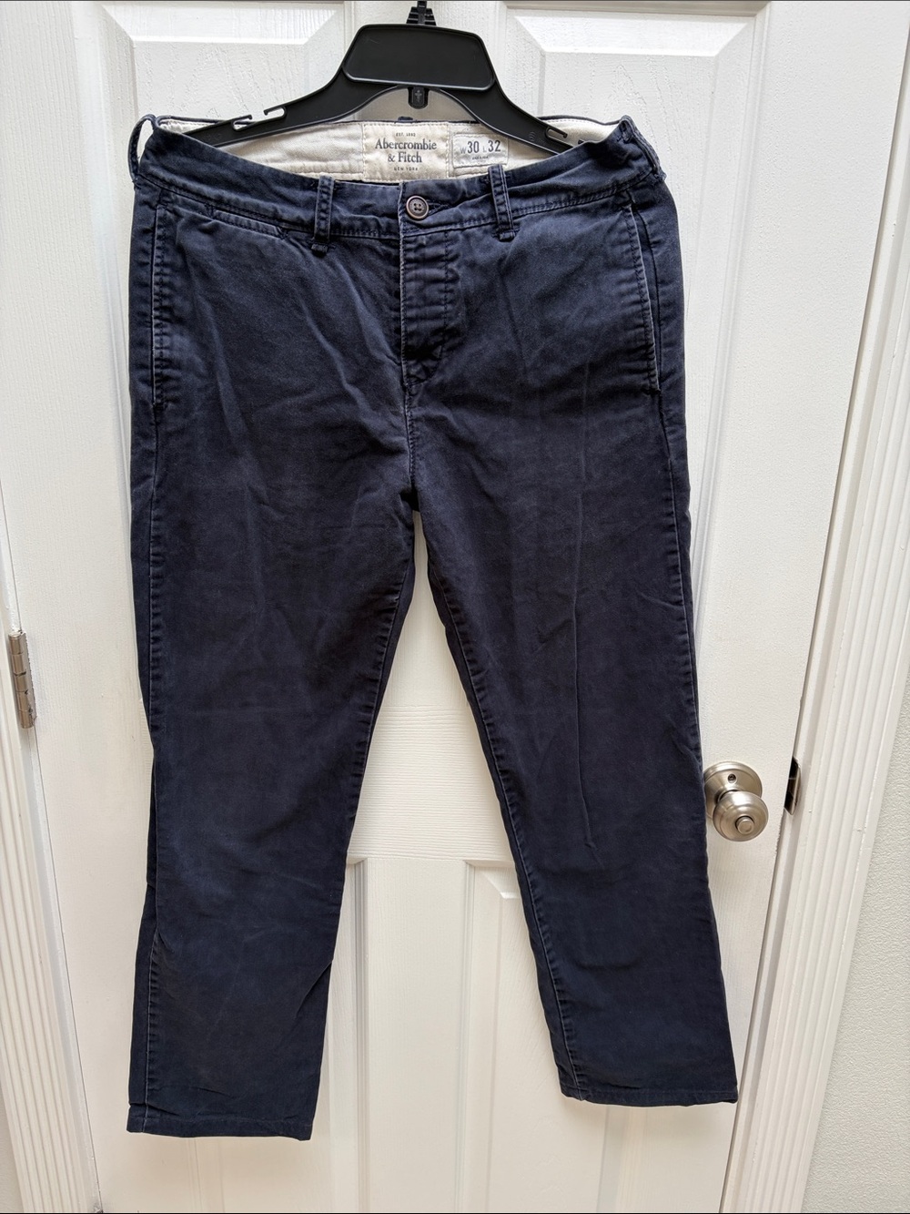 Two Abercrombie & Fitch Pants - Picture 2 of 10